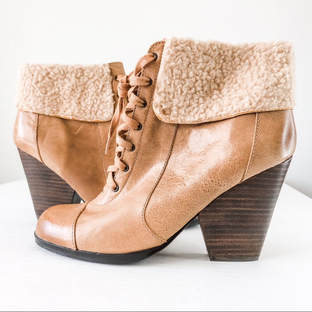 5/48 Abigal Leather and Sherpa Lace Up Bootie 8.5